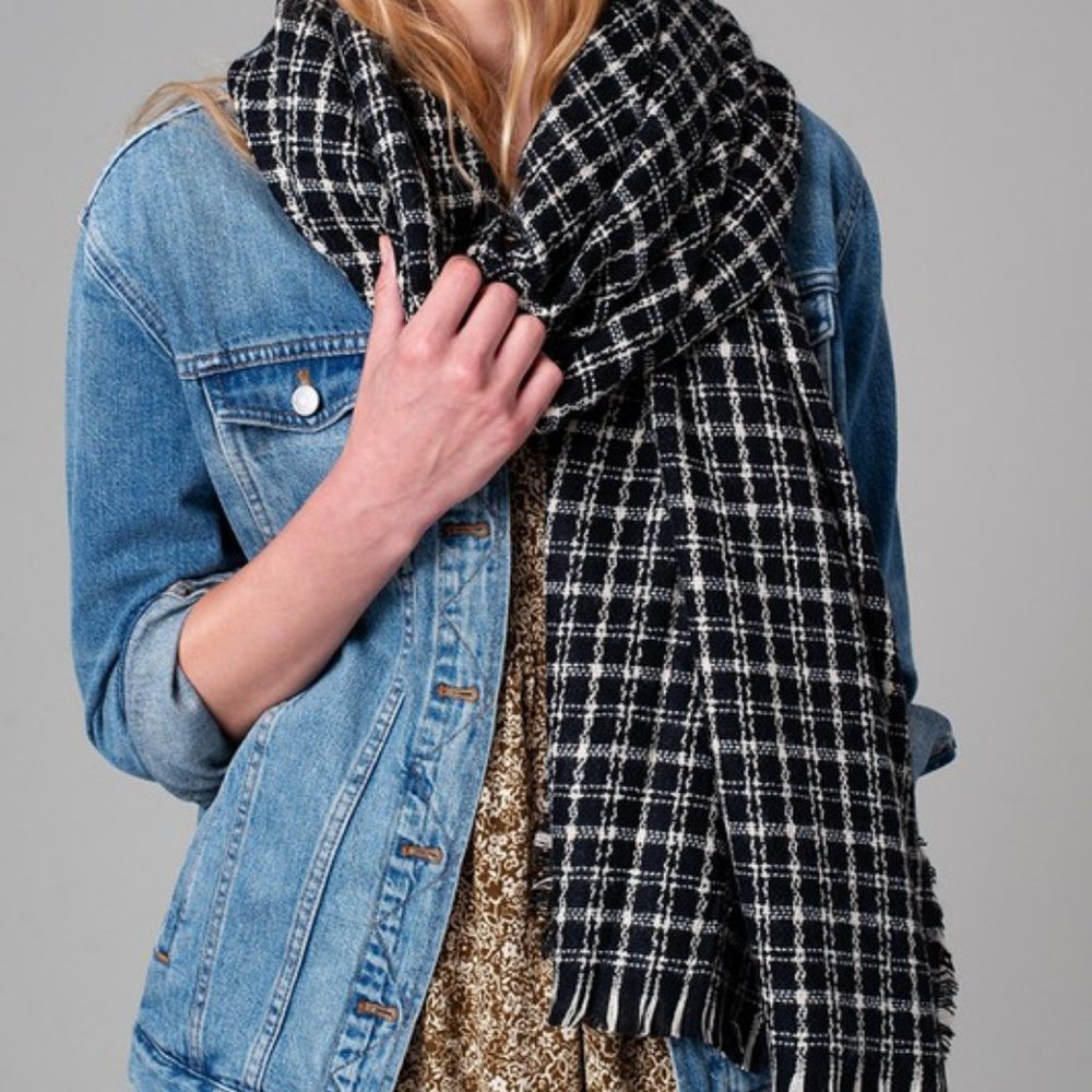 Black/Cream Plaid Oversized Scarf